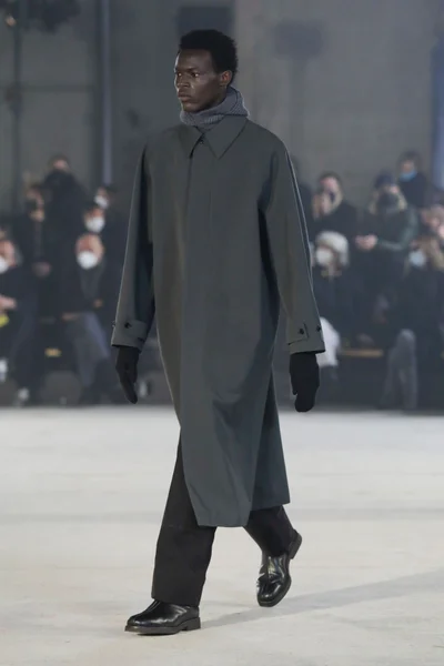 Look 46